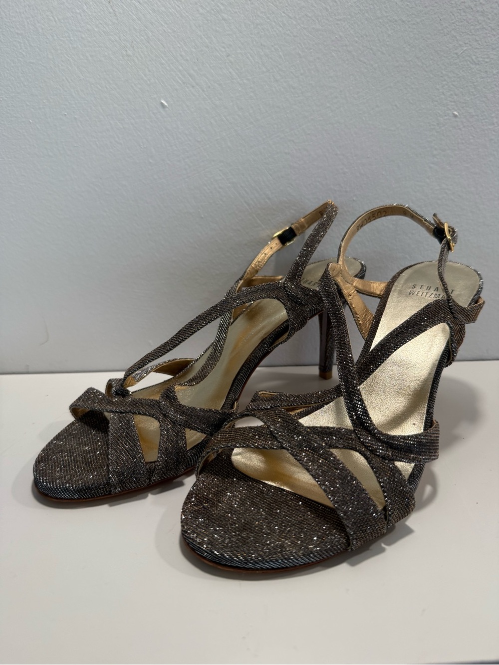Stuart Weitzman Axislitle Metallic Strappy Sandals in Gunmetal